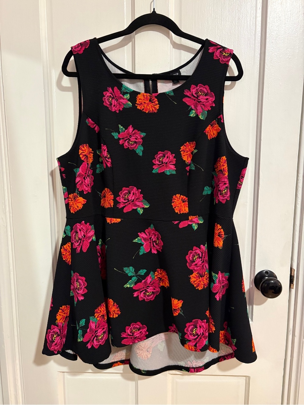 Torrid Floral High Low Peplum Tunic Sleeveless Top - Picture 3 of 7